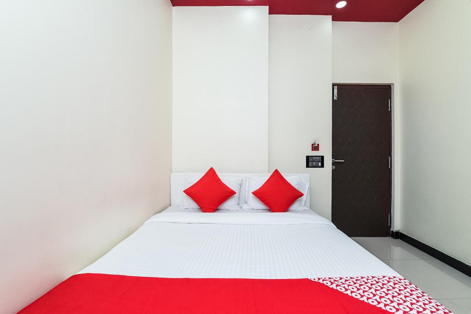 Collection O Spar Grand Hotel Visakhapatnam Bagian luar foto