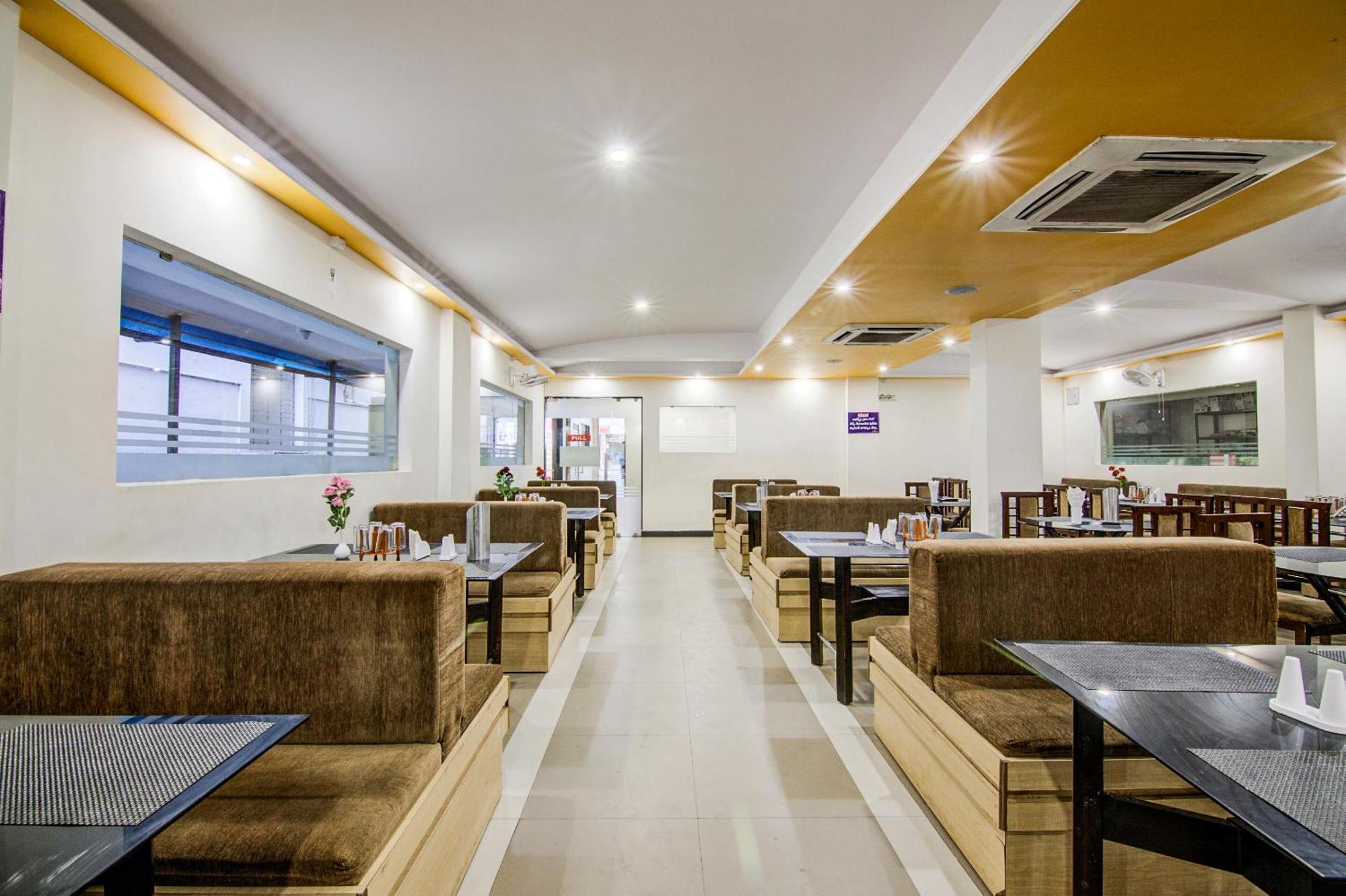 Collection O Spar Grand Hotel Visakhapatnam Bagian luar foto